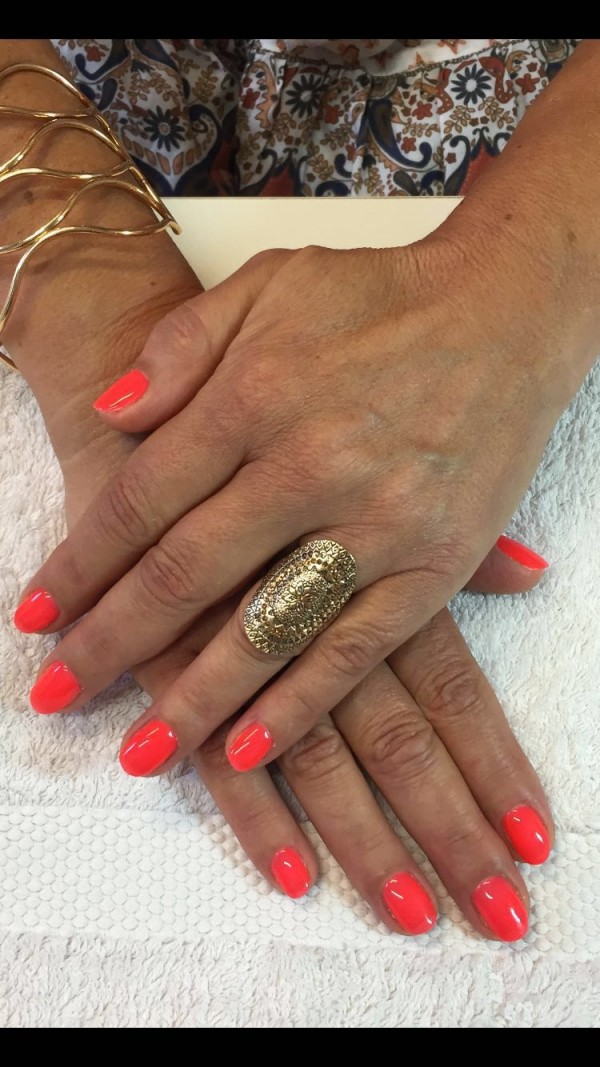 Pose de vernis semi permanent